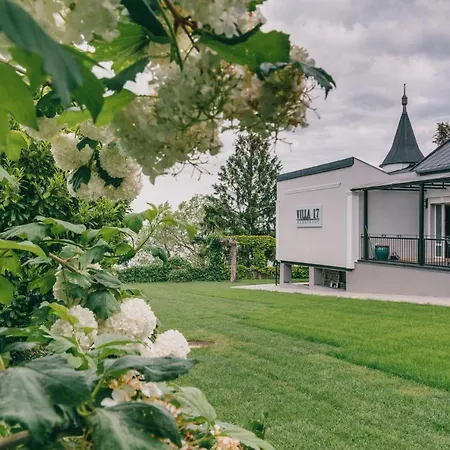 Villa17 バダチョニトマイ