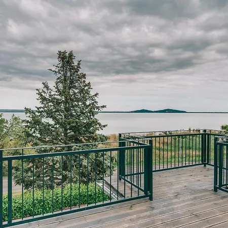 Villa17 3* バダチョニトマイ