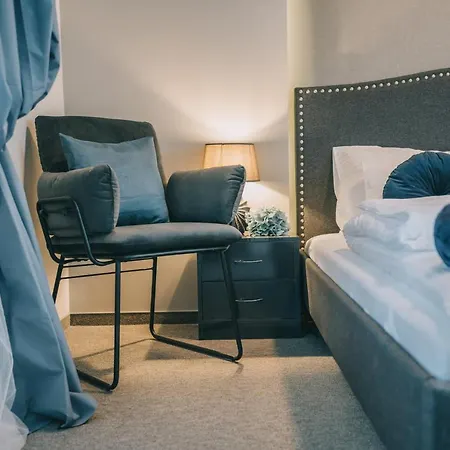 ベッド・アンド・ブレックファスト Villa17 3*