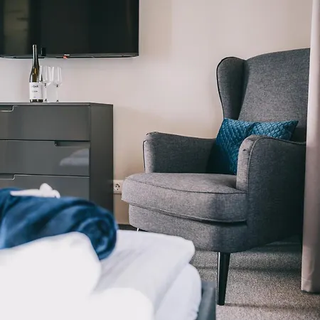 Villa17 فندق مبيت وإفطار باداتشونيتوماي