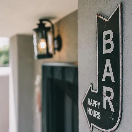 Villa17 3* バダチョニトマイ