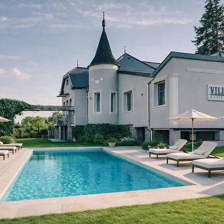 Villa17 Bed & Breakfast 4*